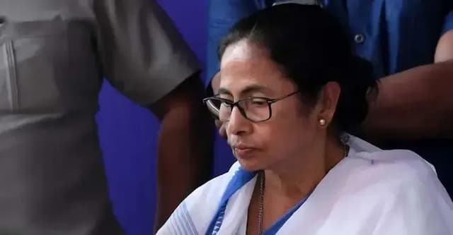 আমি এখন মুক্ত পাখি, মানুষের সেবায় কাজ করব: মমতা
