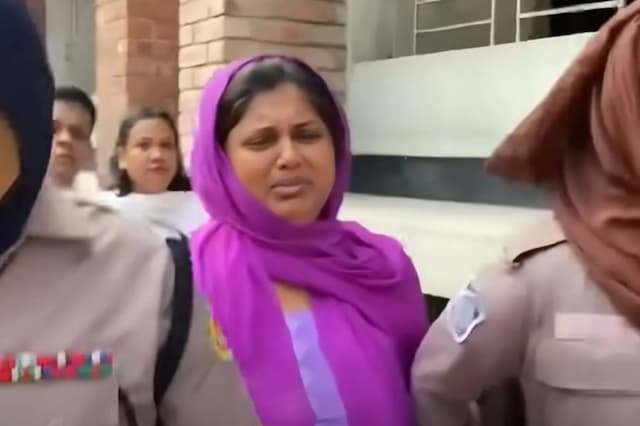 ‘প্রতিবন্ধী বাচ্চাকে দেখার কেউ নেই, মব করে তুলে এনেছে’