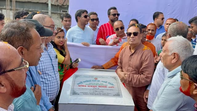 ধনবাড়ী কলেজিয়েট মডেল স্কুলে ১ কোটি ২৫ লাখ টাকার ভবনের ভিত্তিপ্রস্তর স্থাপন করলেন মন্ত্রী স্বপন