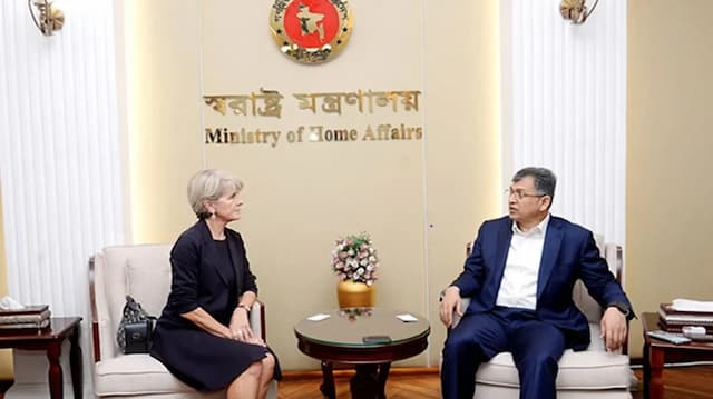 লাখ লাখ রোহিঙ্গা আশ্রয় দিয়ে মারাত্মক সংকটে বাংলাদেশ: স্বরাষ্ট্রমন্ত্রী