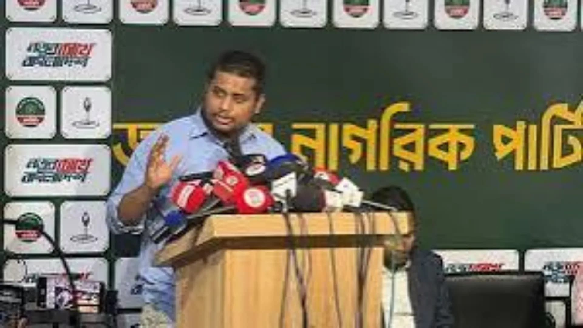 বিএনপির মুখে জুলাই, অন্তরে আওয়ামী লীগ : হাসনাত আবদুল্লাহ