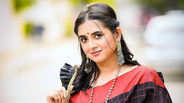 দীর্ঘ ৯ মাসের বিরতি কাটিয়ে শুটিংয়ে ফিরলেন তানিয়া বৃষ্টি