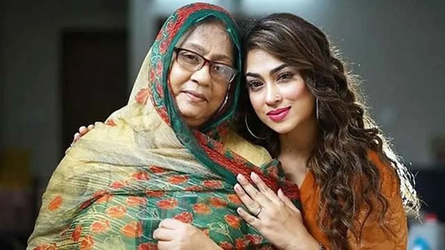 মা হারালেন চিত্রনায়িকা পপি