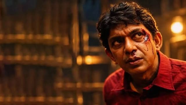 সিরিয়াল কিলার লুকে চঞ্চল