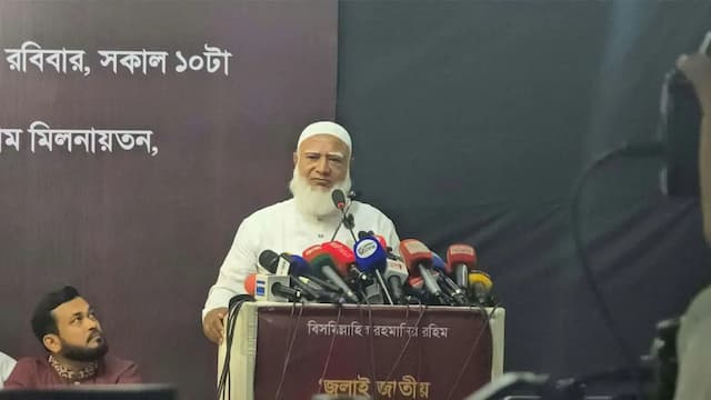 আওয়ামী লীগের ভোট পেতে বিএনপি ভিক্ষা চেয়েছে: শফিকুর রহমান